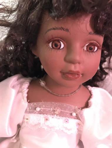 Elegant cathy collection porcelain doll #95  Kneeling In White With Cross - Picture 1 of 8