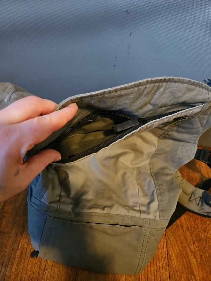 Portabebés Boba Freedom Gear gris con bolsa de almacenamiento paquete frontal sin capucha Foto 2 de 4