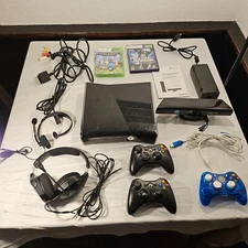 Microsoft Xbox 360 S 250GB Model 1439 Slim Console Bundle Tested HDMI Kinect