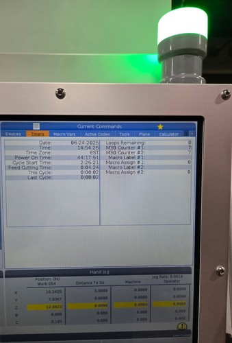 HAAS UMC-500SS 5 axis VMC, Year 2022, 12k RPM, 30 ATC, Machine has NOT ran Parts - Picture 4 of 14
