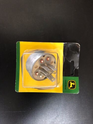 INTERRUTTORE ACCENSIONE JOHN DEERE - AM38227 - Foto 3 di 3