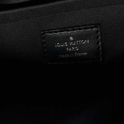 Louis Vuitton Steamer Messenger Bag Monogram Eclipse Canvas Louis Vuitton Steamer Messenger Bag Monogram Eclipse Canvas