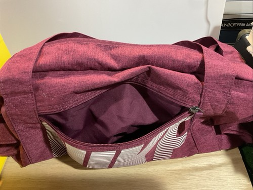NIKE Spelled Out Athletic Duffle Bag - Burgundy - Straps/ Zippers In Great Shape - Picture 15 of 16
