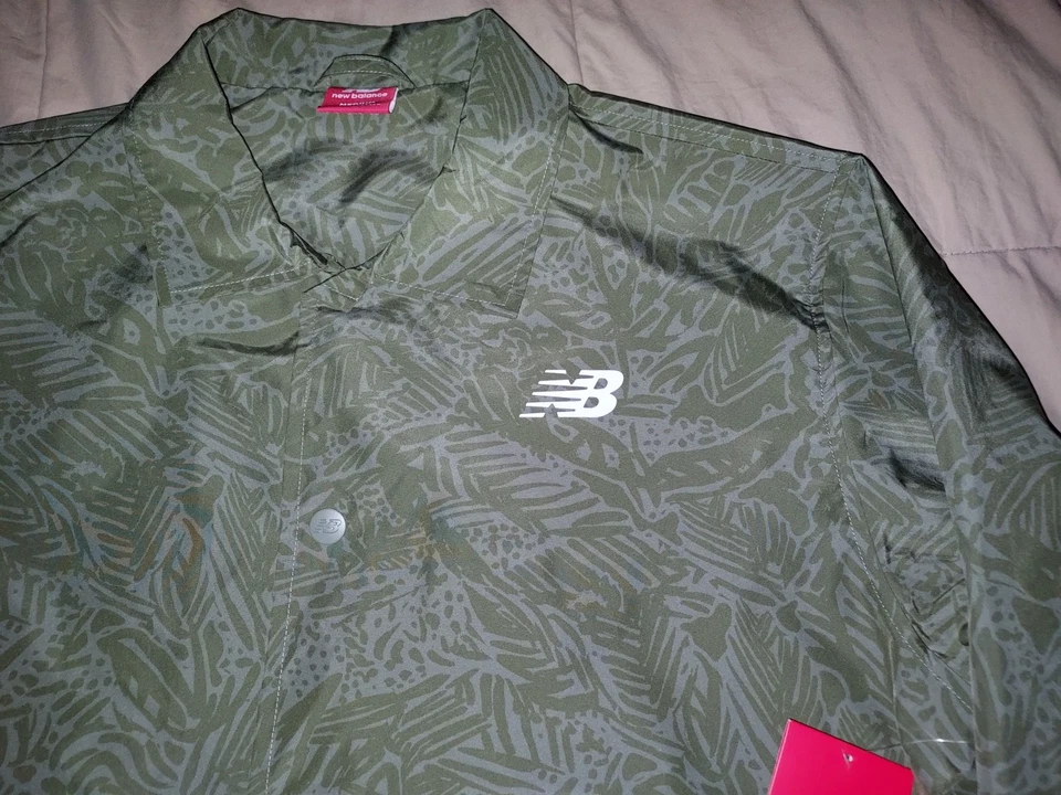 NWT NEW BALANCE BUTTON SNAP WINDBREAKER COACH JACKET MEDIUM MESH LINED SKATER - Image 3 of 4