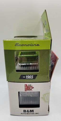 M2 Machines Econoline 1965 Ford Econoline Truck S104 & Truck Gasser - Picture 4 of 6