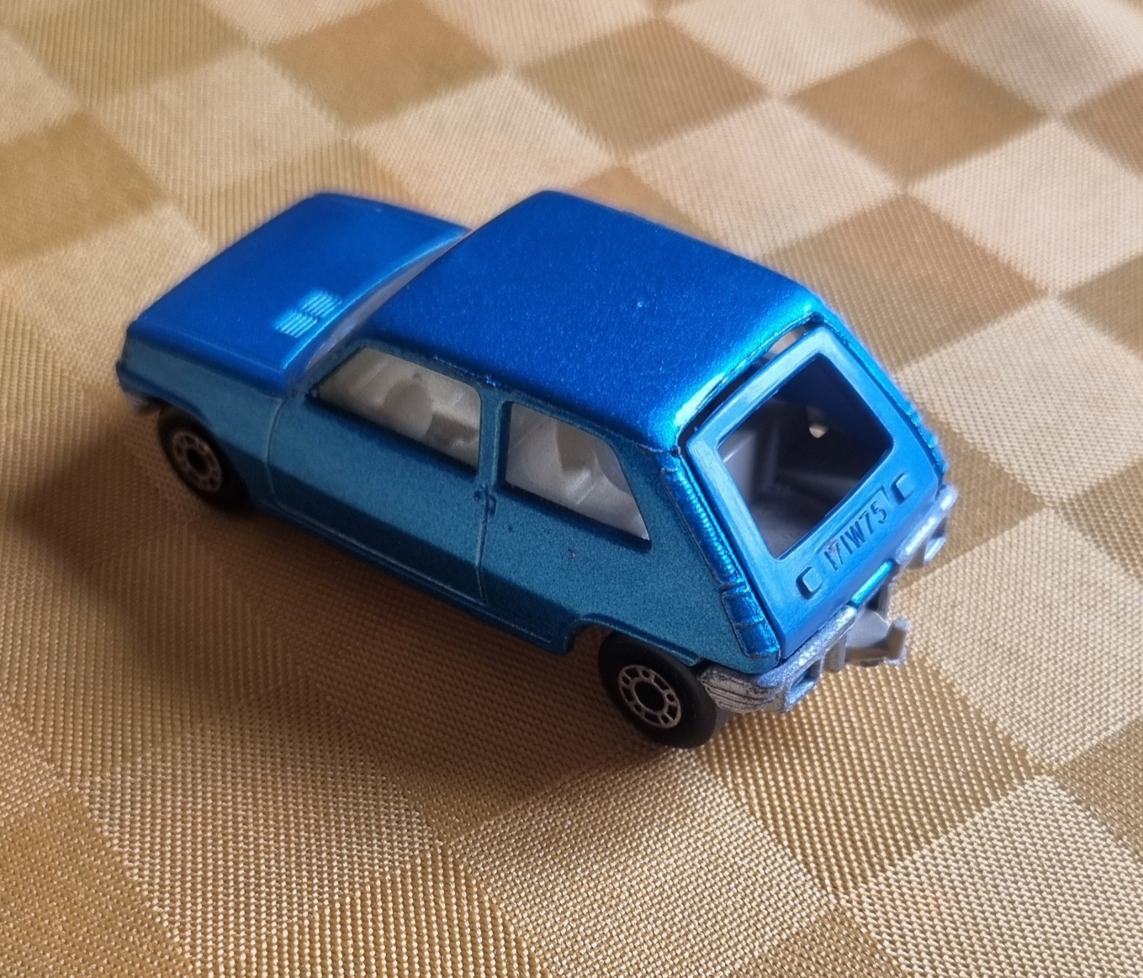 Foto 3 di 7