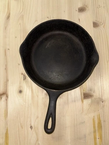 Wagner Ware Sidney 0 1056R Cast Iron Skillet Vintage 9 Inches