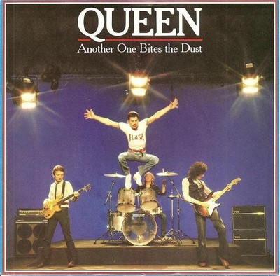 Queen - Another One Bites The Dust (7'', Single, Kno)