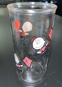 Vintage 1950 Promotional Jelly Jar Glass Charlie Brown Flying Kite Snoopy Peanut