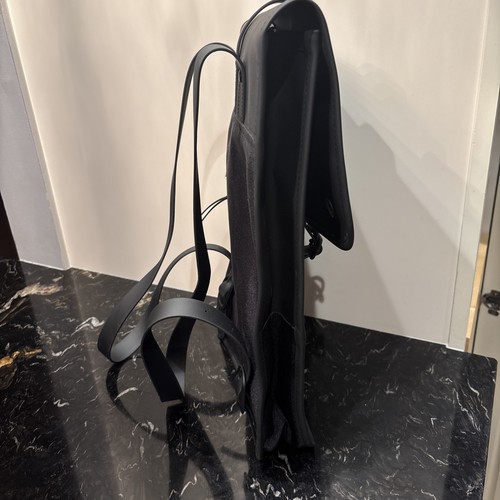 Mochila impermeable rains negra - Logo TikTok - Imagen 5 de 10