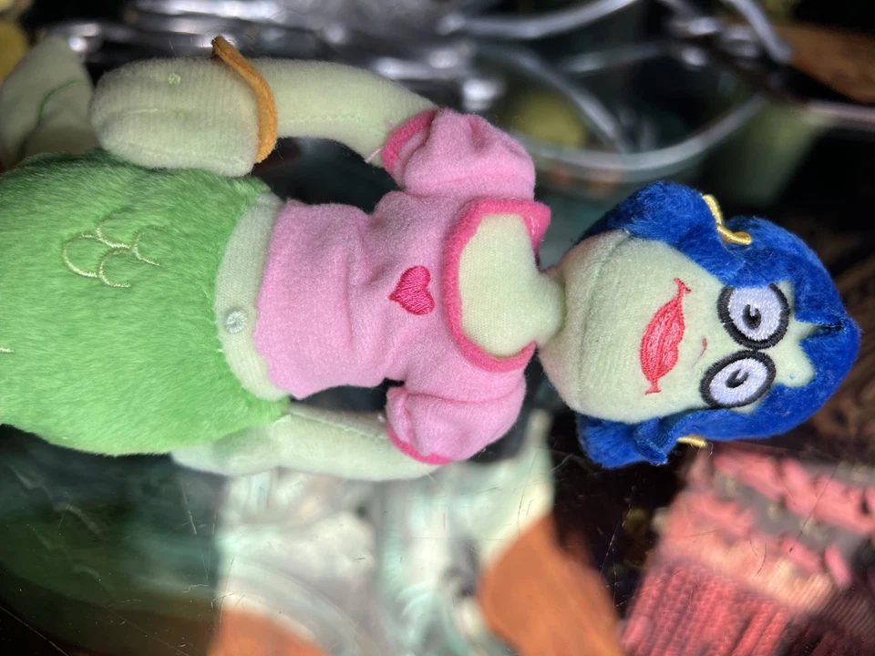 Rare 2004 goofy goober SpongeBob, Patrick, Mindy plush’s, NO TAG, RARE SET OF 3 - Image 4 of 4