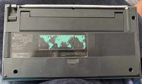 Sony ICF-2010 PLL Synthesized Receiver AIR/FM/LW/MW/SW FOR PARTS OR REPAIR ONLY - Picture 2 of 5