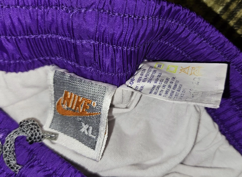 Nike Nylon Shorts Boys XL Retro Running Beach Swim Soccer Swimming Windbreaker - Image 3 of 4