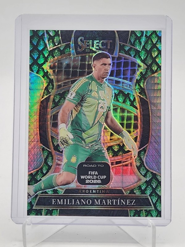 EMILIANO MARTÍNEZ 2025-26 SELECT FIFA WC TERRACE JADE DRAGON SCALE /18 Q4920