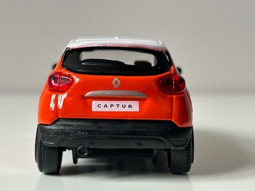Renault Captur French Car Model Orange Diecast 1:43 Scale Bburago - Picture 4 of 8