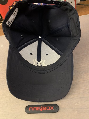New York Yankees Black Baseball Cap Hat Lucent One-Size - Picture 5 of 6