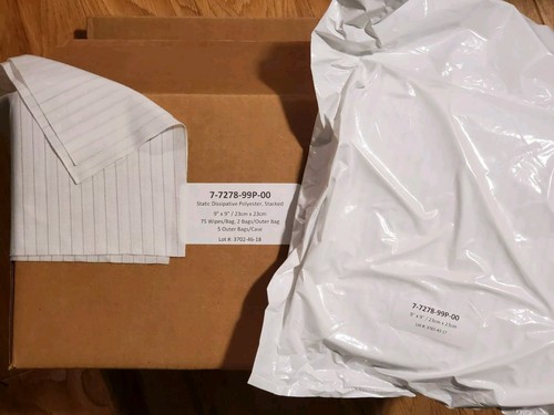 Static Dissipative Cleanroom Woven Polyester Wipes (75 Per Bag) Size 9" X 9"  - Picture 1 of 5