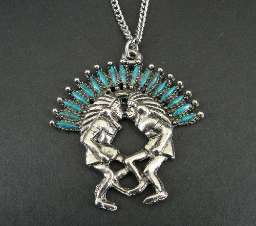 Necklace Vintage Faux Turquoise Silver Plate Native Headdress Pendant NECKLACE - Bild 1 von 4
