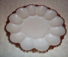 Anchor Hocking milk glass 10" round deviled egg plate gold border holds 12 EGGS