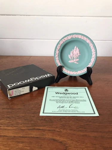 Vintage Wedgwood Jasperware Small Tray Sturt Desert Pea Australian Wildflowers