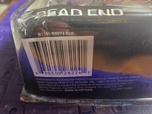 NEW SEALED Hasbro Transformers Combiner Wars Deadend for Menasor with Comicbook! - Picture 8 of 8