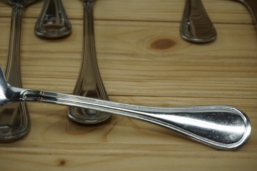 Cambridge Grande 80 Pieces-Forks, Spoons, Knives, 10 Serving Pieces - Picture 10 of 15