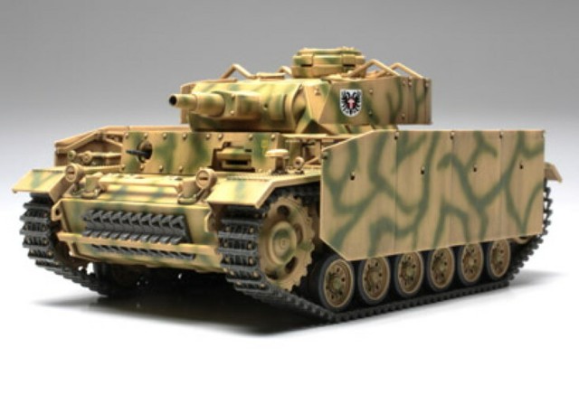 Tamiya 32543 Panzer Battle Tank WWII Dt.Panzerkampfwagen III Ausf.N Bausatz 1:48 Tamiya 32543 Panzer Battle Tank WWII Dt.Panzerkampfwagen III Ausf.N Bausatz 1:48