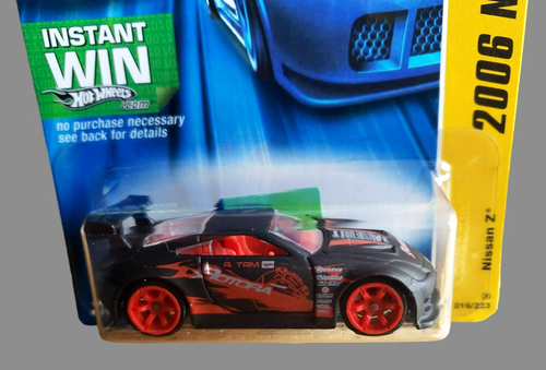 Hot Wheels NISSAN Z Flat Black 2006 New Models #19/38 1:64 #J3260 Red CM 6 Spoke - Picture 13 of 16