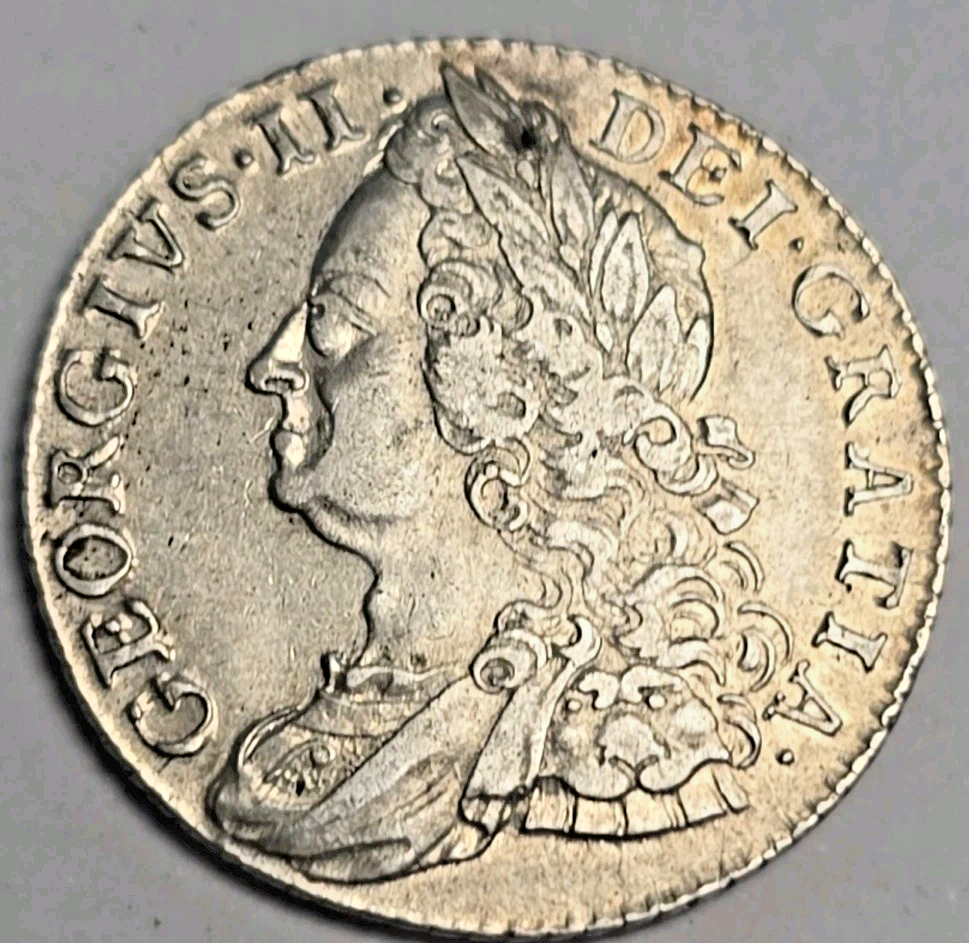Foto 1 di 5