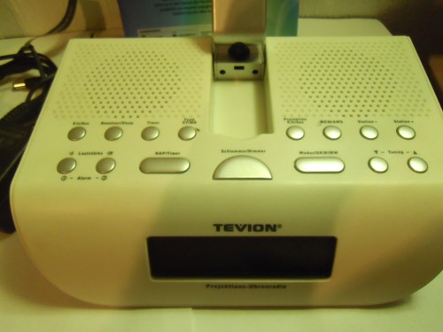 Projektions Funk-Radiowecker Tevion MD 83880 weiß - Bild 2 von 5