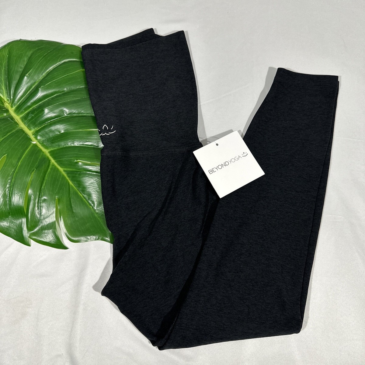 NWT Beyond Yoga [ Small ] Spacedye Love the Bump Capri