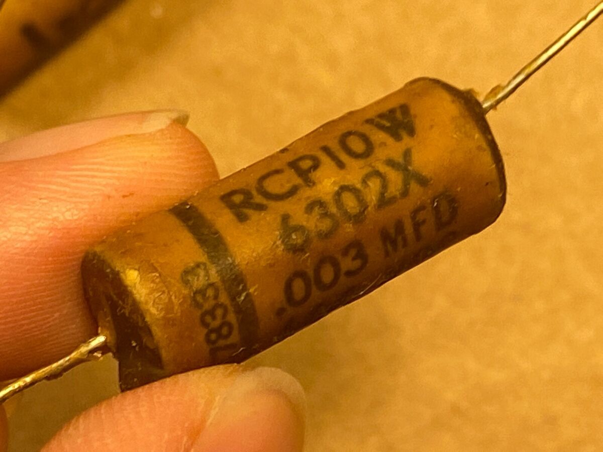 2 NOS Vintage Fast Wax Capacitors .003 uf 600v Tone Caps (Qty Available) 2 NOS Vintage Fast Wax Capacitors .003 uf 600v Tone Caps (Qty Available)