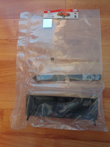 DEAGOSTINI BUILD YOUR OWN VW BEETLE 1303 CABRIOLET CAR #53 REAR SEAT BASE - 第 1/1 張圖片