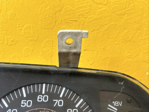 1991 1992 Toyota Land Cruiser Instrument Cluster 4.0L 6 Cylinder 4WD 83010-60480 - Picture 8 of 18