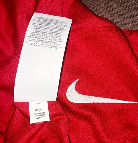 Camiseta deportiva de fútbol local Liverpool FC Nike 23/24 roja Vishal talla mediana DX2692-688 USADA EN EXCELENTE ESTADO - Imagen 8 de 8