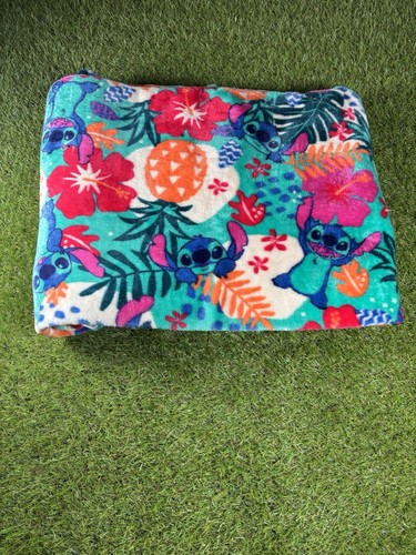 Disney Floral Lilo & STITCH Kohl's Big One Oversized Plush Throw 5'x6' - Picture 1 of 3