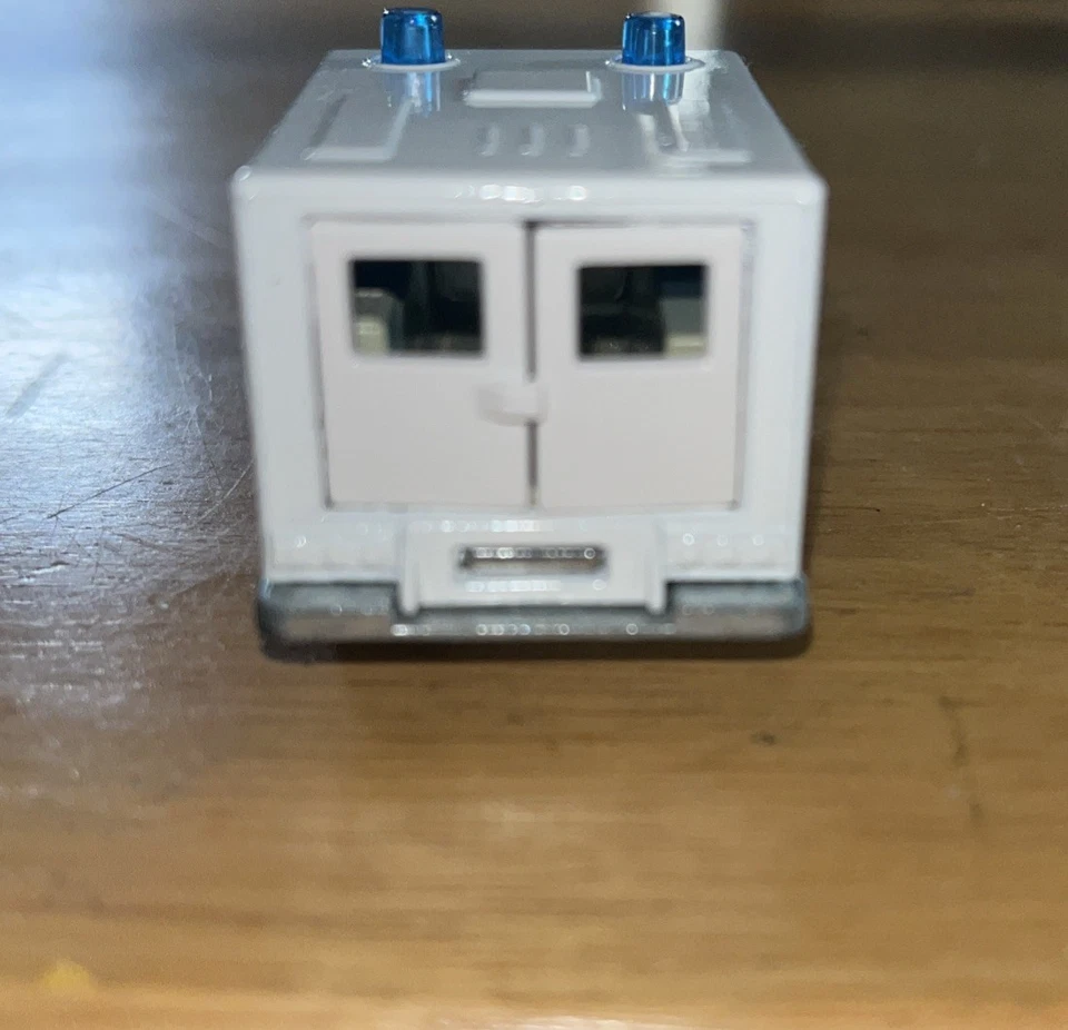 Matchbox Lesney Superfast No41 E скорая помощь неотложная медицинская помощь 1977 - Изображение 2 из 4