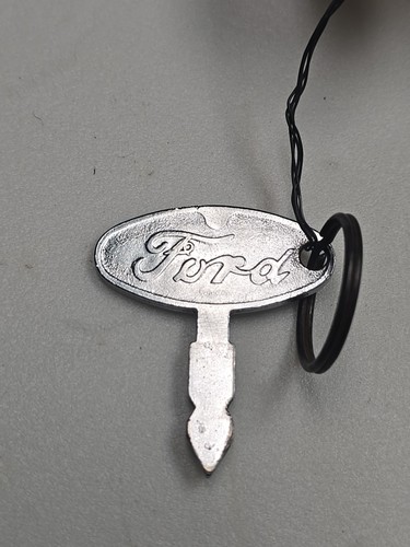 Vintage Ford Tractor Key New Old Stock. FREE SHIPPING! - Picture 3 of 3