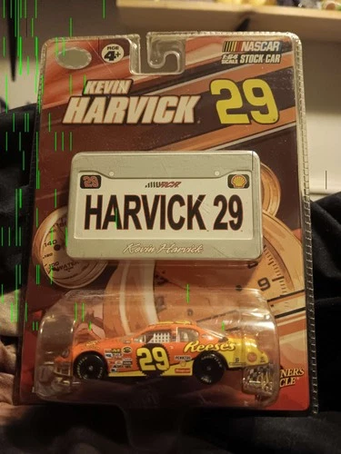 *RARE* NASCAR Kevin Harvick 2007 Reese's