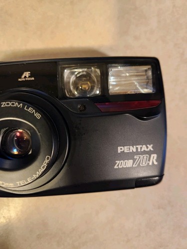 Pentax Zoom 70-R 35mm Vintage Point and Shoot Film Camera Compact Good Condition - Picture 2 of 9
