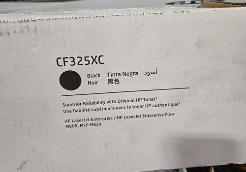 Kaseta z czarnym tonerem HP CF325XC HP LaserJet M806, Flow MFP M830 - Zdjęcie 4 z 5