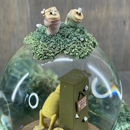 RARO FUNCIONAMIENTO Pooh Water Feature/Musical Snow Globe Figuras Disney De Colección - Imagen 7 de 12