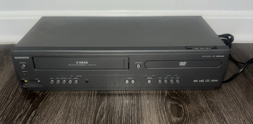 Magnavox Vintage Old School MWD2206 DVD Player VCR Player No Remote. - Picture 2 of 3