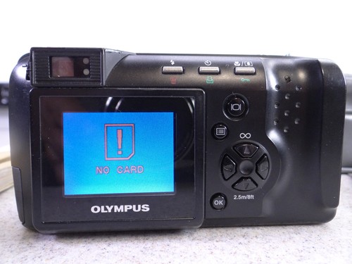 Olympus Camedia Digital Camera - D-460 Zoom - Picture 11 of 16