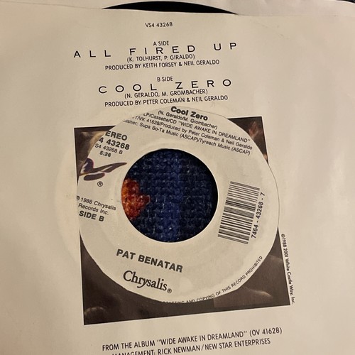 PAT BENATAR All Fired Up / Cool Zero 45 RPM Picture Sleeve - EX - Foto 2 di 3