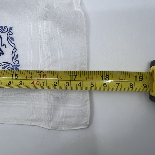 VINTAGE Japanese Embroidered Hankie Handkerchiefs 17.5" Square - LOT OF 3 - Picture 4 of 7