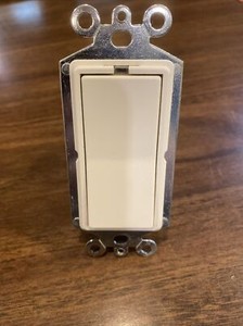 X-10 PRO XPSS-W 3-WAY Decorator (Companion) Momentary Switch In White USED