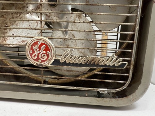 Vtg GE Automatic Box Twin Fan w/ Mount, Box, OG Manual- Parts or Repair *Video* - Picture 10 of 17