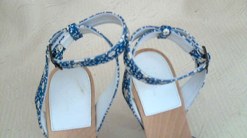 Sandalias de tacón de gatito Polo Ralph Lauren azul marino/blanco con arco flora 4" WSz 6,5B - Imagen 6 de 8