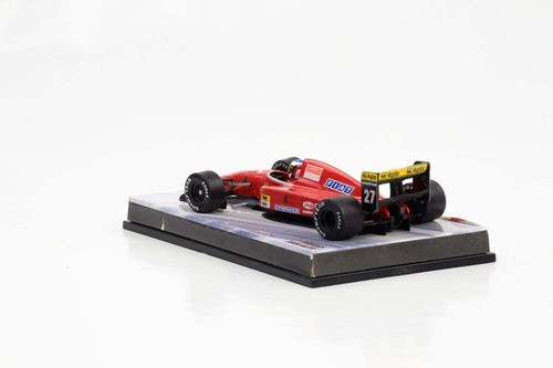 1:43 Minichamps Ferrari F 92 A (At) Jean Alesi #27 Formula 1 1992 - Picture 2 of 3
